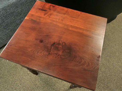 Antique Country Sheraton 2-Drawer Side Table in Cherry