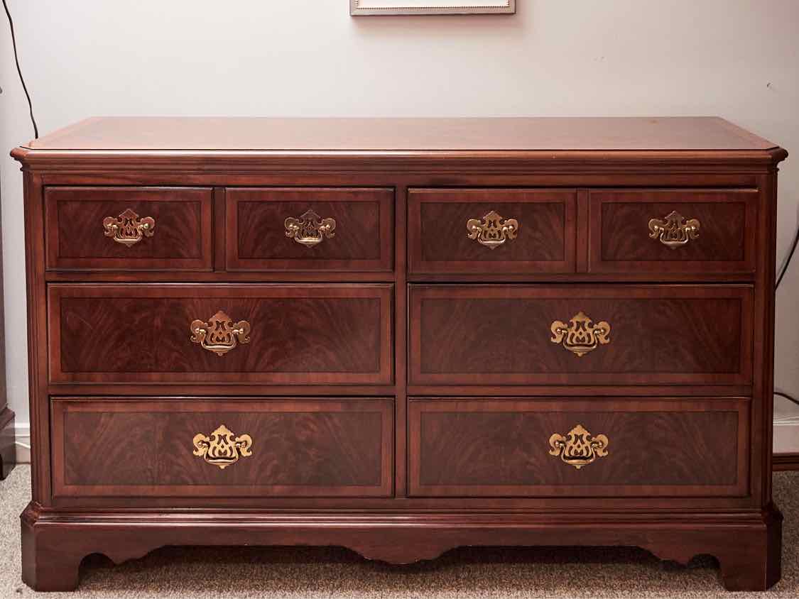 Drexel Burled Mahogany Dresser with 6 Drawers & Brass Handle Pulls