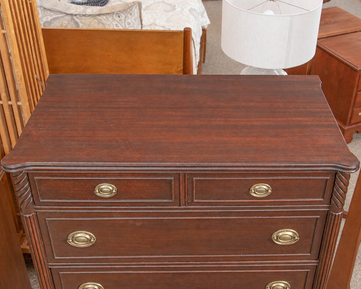 Federal Style Mahogany Six Drawer Chest