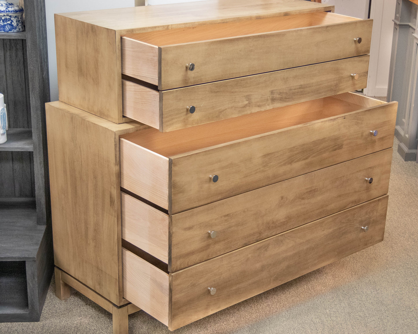 Gat Creek Gerard 2+3 Drawer Dresser in Maple Classic Barley Finish