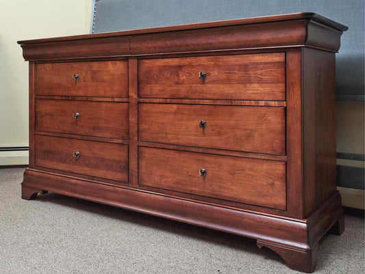 Nichols & Stone Cherry Louis Phillip Style 8 Drawer  Dresser
