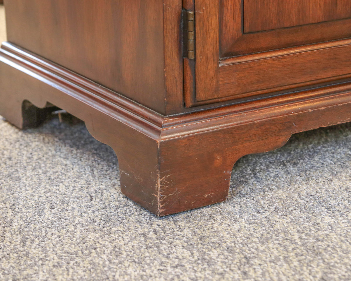 Henkel Harris One Drawer Mahogany Nightstand W/ Two  Doors