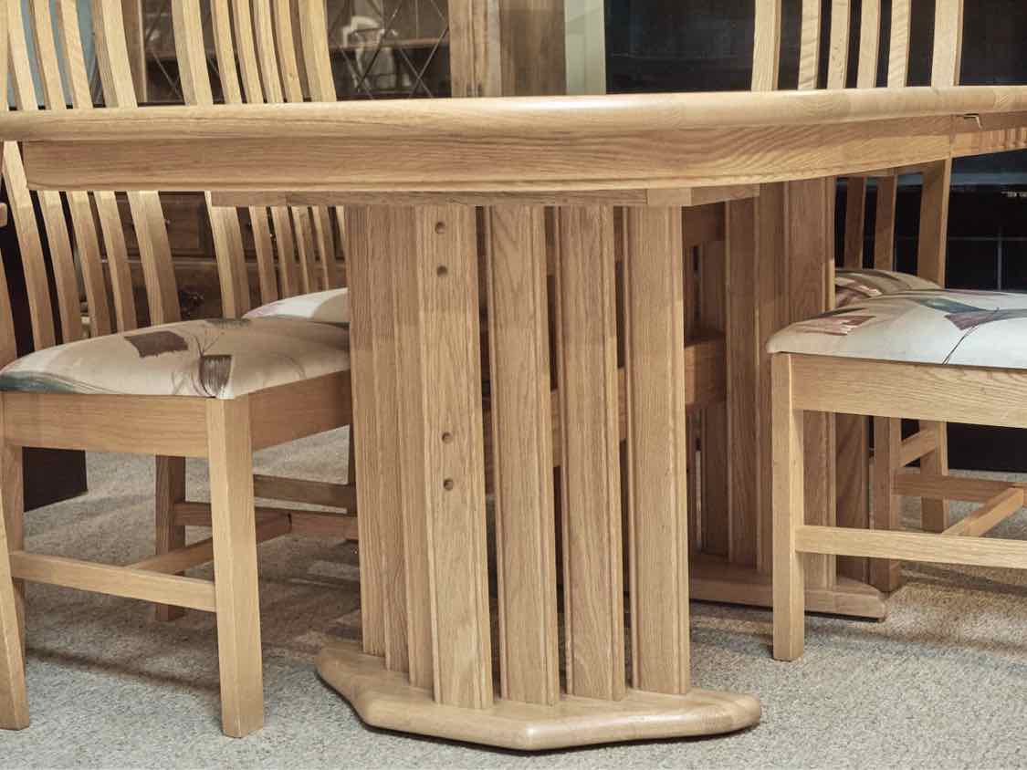 Vermont Hale  Oak Dining Table 2 Leaves , 8  Chair Set