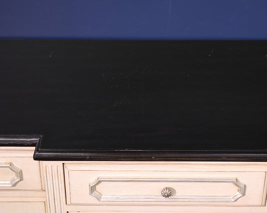 Servers & Sideboards