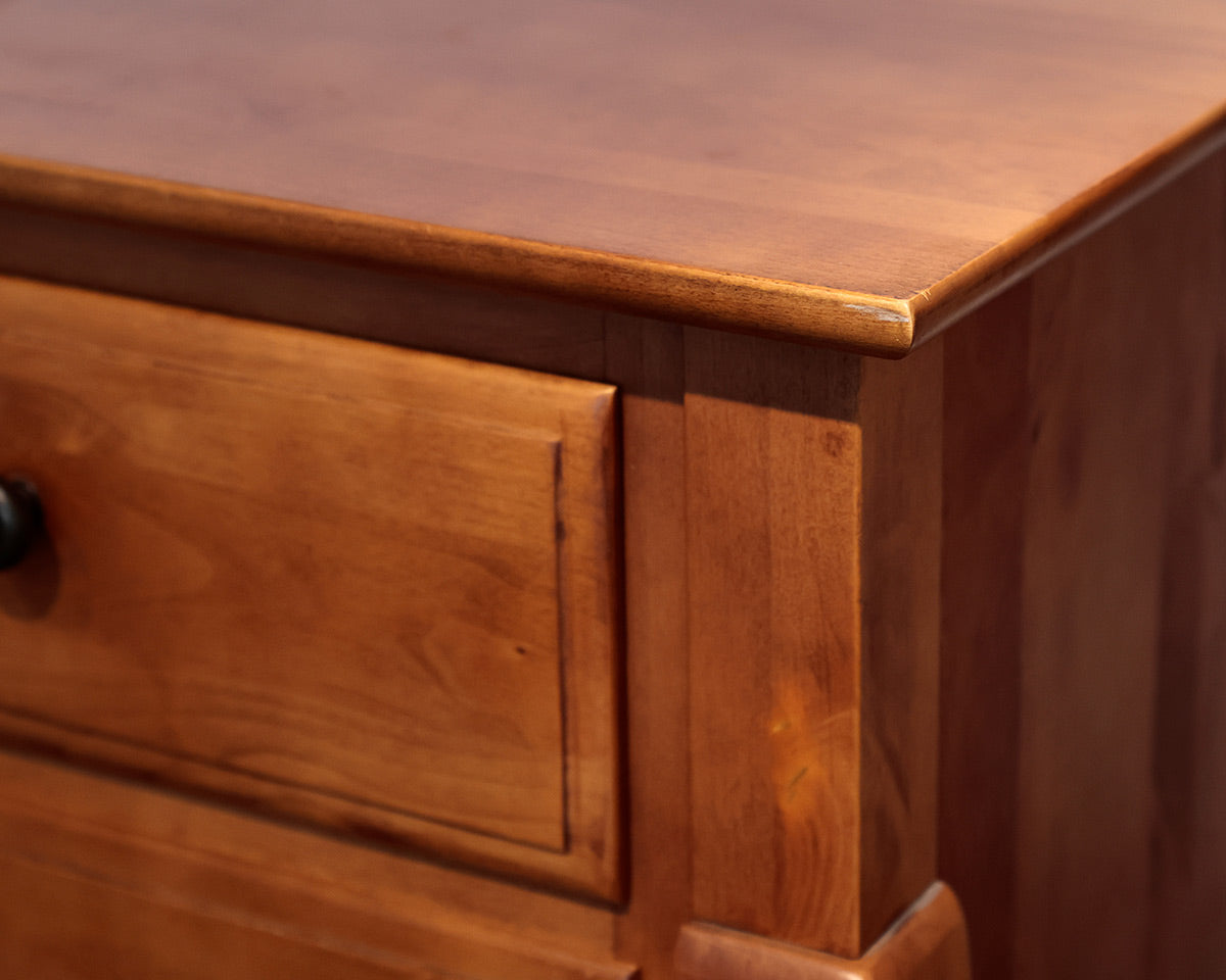 Richardson Brothers 6-Drawer Chest