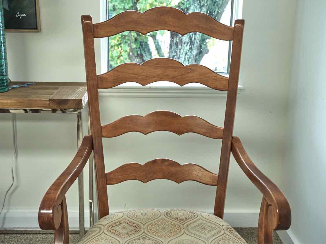 Nichols & Stone Cherry Expanding Dining Table with Set of 6 Chairs