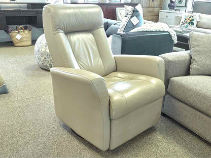 Palliser 'Banff II' Power Swivel Recliner