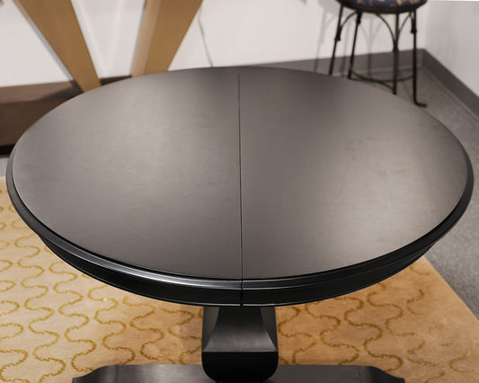 Gat Creek Maitland Round Pedestal Dining Table