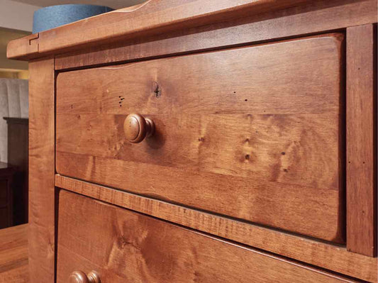 Vaughan Bassett 'Solids' Maple 5 Drawer  Chest