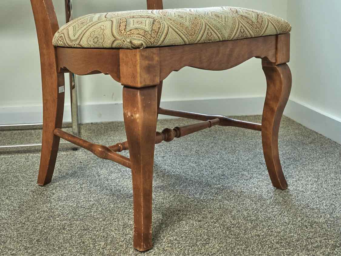 Nichols & Stone Cherry Expanding Dining Table with Set of 6 Chairs