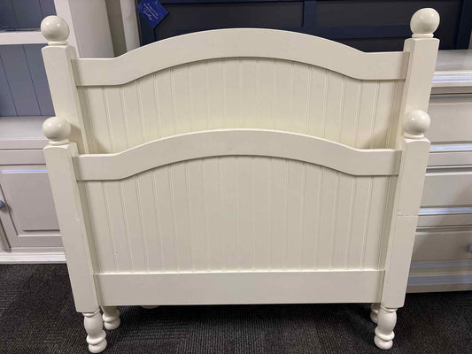 Pottery Barn Kids 'Catalina' Twin Bed in Simply White