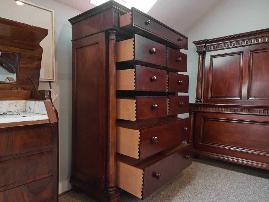 Thomasville Mahogany Finish Empire Style 9 Drawer Chest