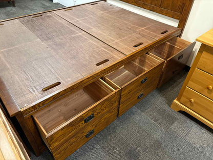 Intercon Furniture Oak Park Queen Storage Bed