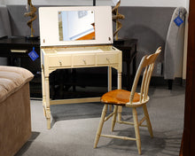 Ethan Allen Vanity Table and Chair Set