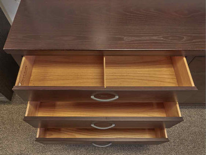 Ethan Allen Double Dresser in Espresso Finish Oak