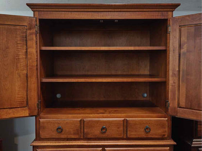 Ethan Allen 'Country Crossing' Maple 5 Drawer Armoire