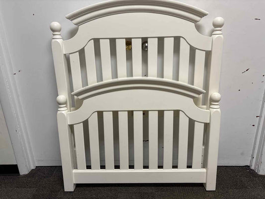 Stanley Twin Bed in Soft White