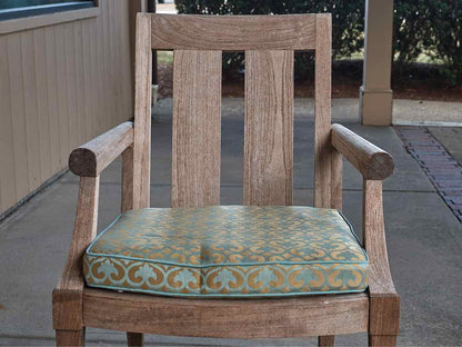 Outdoor Dining Set in Teak with 84" Round Dining Table, 8 Chairs & Umbrella