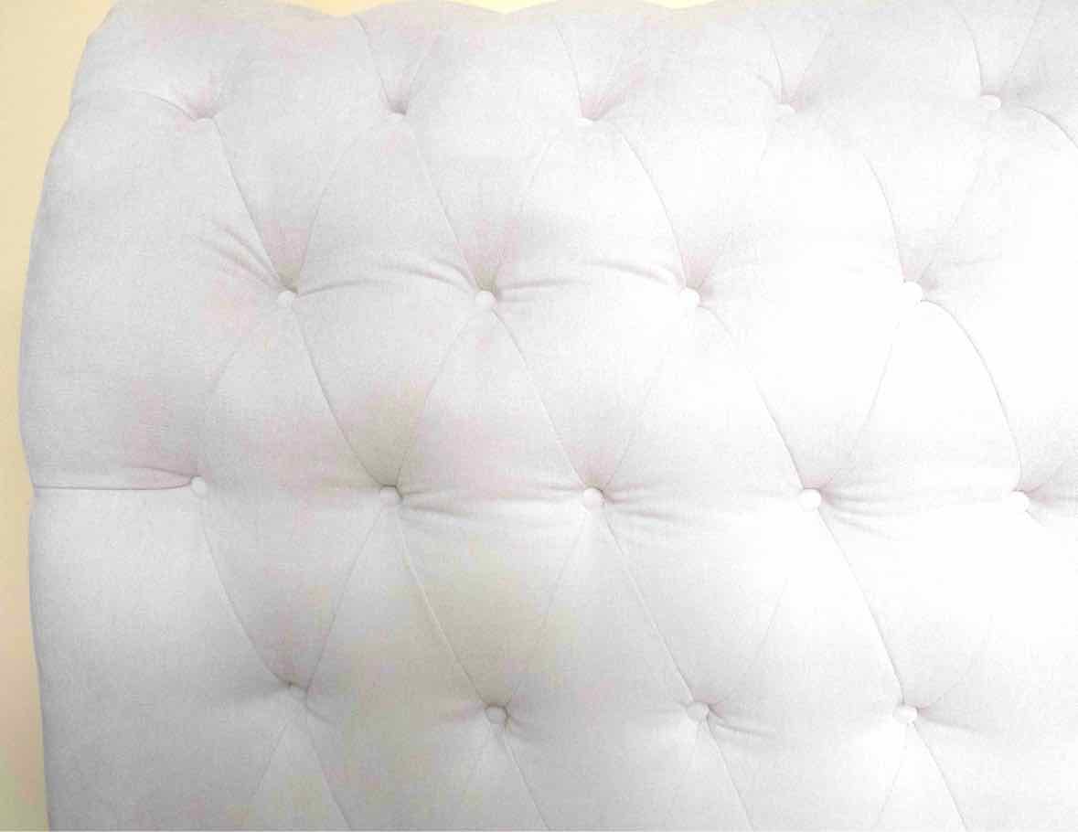 Basset 'Valencia' Ivory Upholstered Tufted Sleigh  King Bed