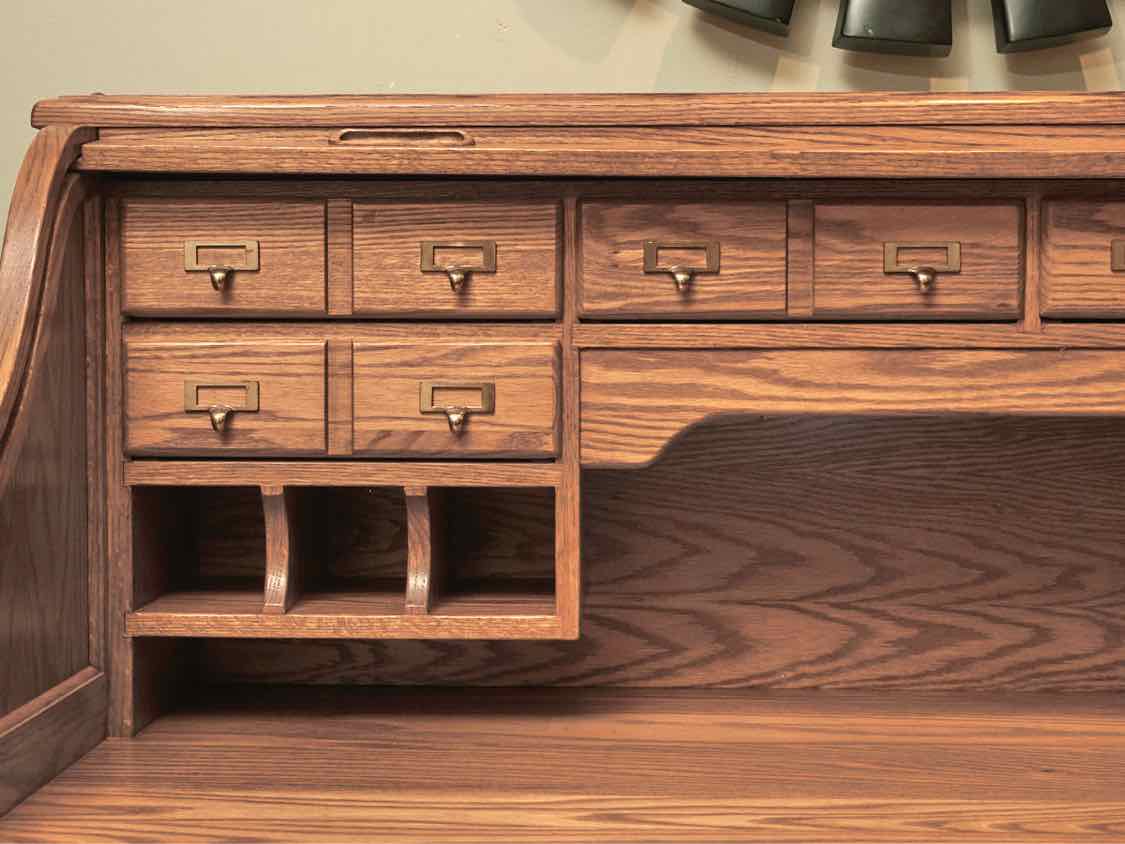 Nathan Hale Furniture Oak Roll Top 6 Drawer  Desk