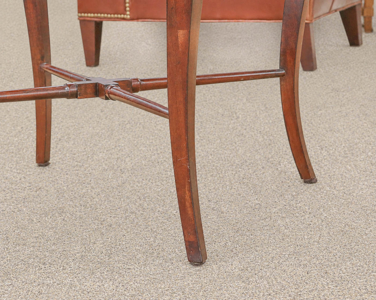 Ethan Allen  Mahogany Side Table with Cabriole Leg