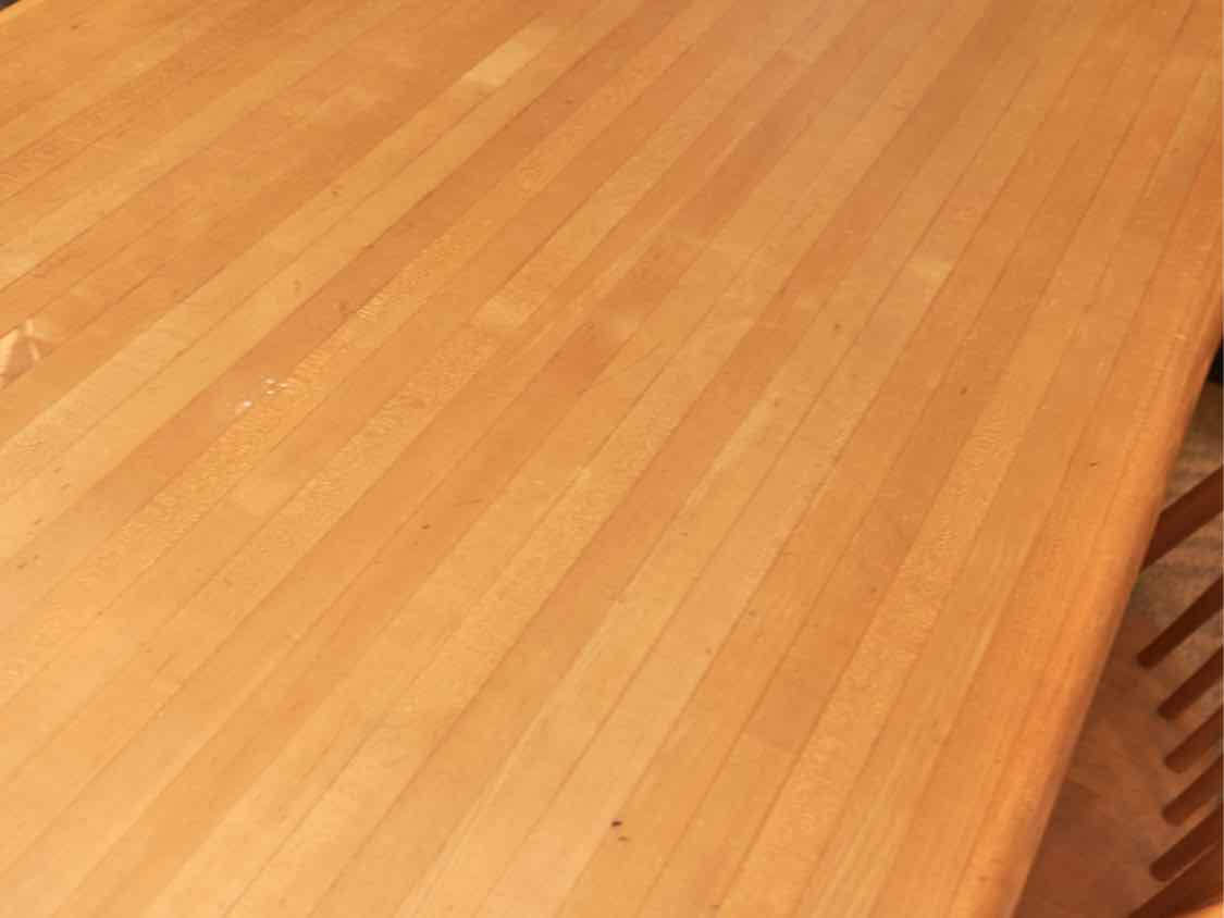 Eastern Butcher Block  Trestle  Base Table &5 Oak Windsor  Chair Set