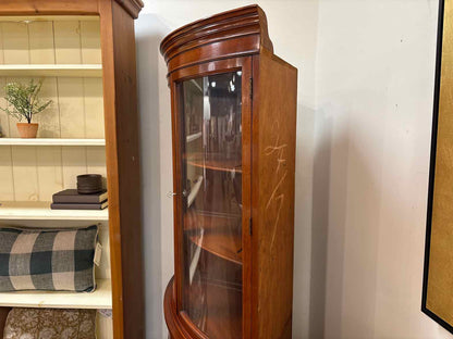 Morganton 'Duncan Phyfe' Corner Display Cabinet