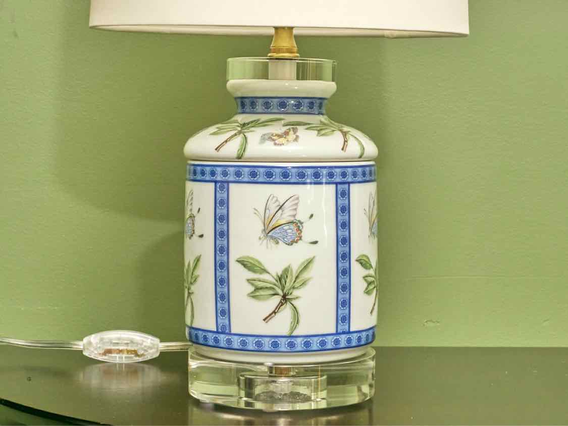 Blue & White Porcelain Butterfly Motif Tissue Box Table Lamp