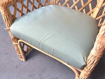 Fort Smith Chair Co. Round  Glass Top  Natural Wicker Base & 4  Cushion Chairs