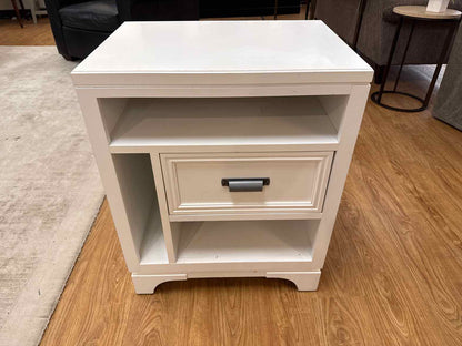 Lea Industries White Side Table