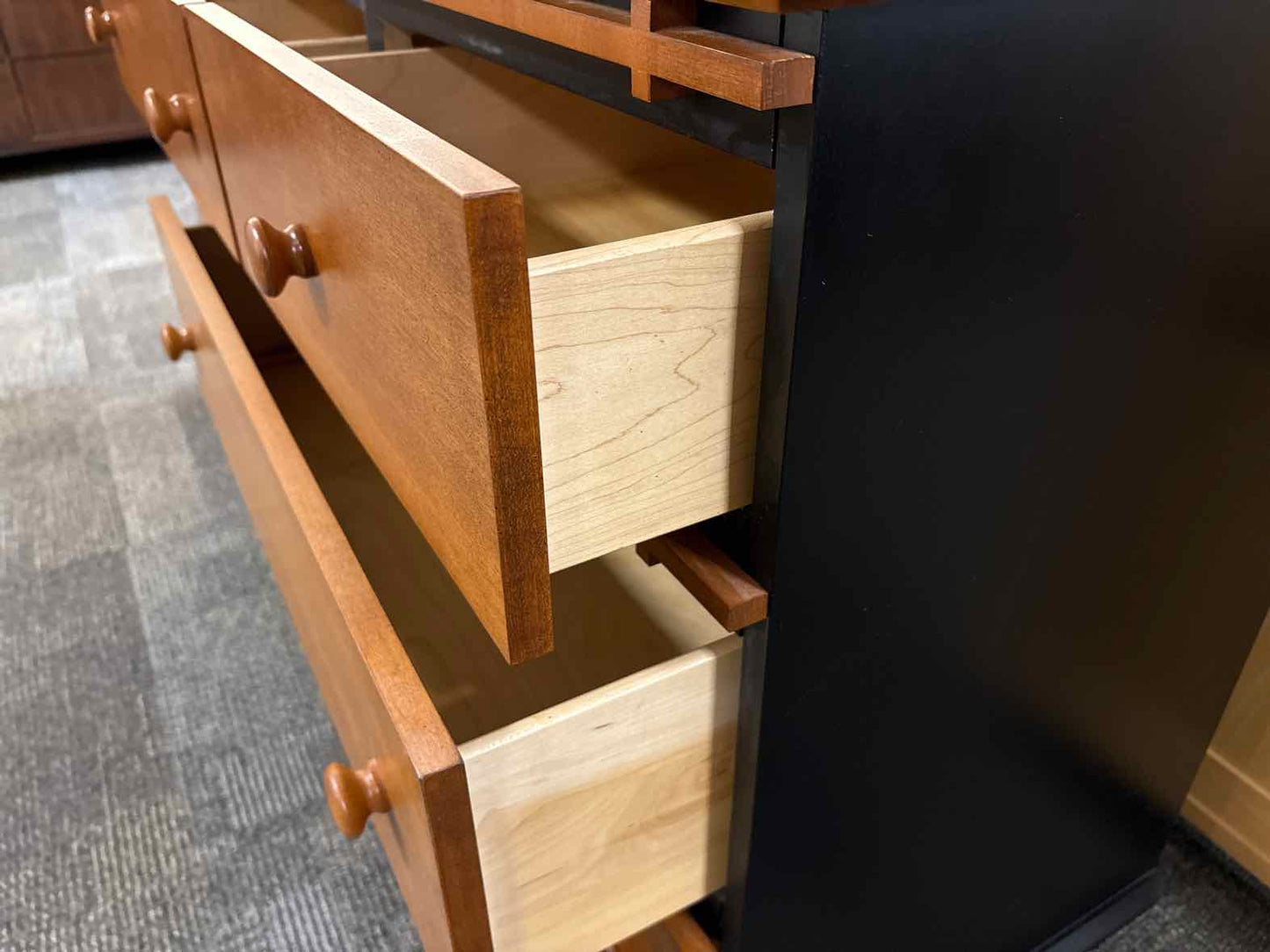 Maple 7-Drawer Dresser with Mirror