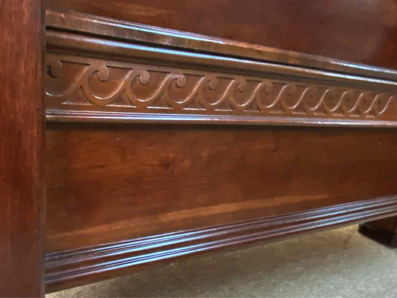 Pennsylvania House Cherry 4 Post Carved Queen Bed