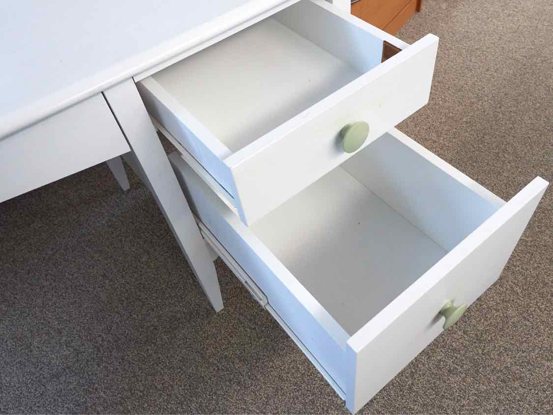 Main Cottage Student Desk W/ Chair
