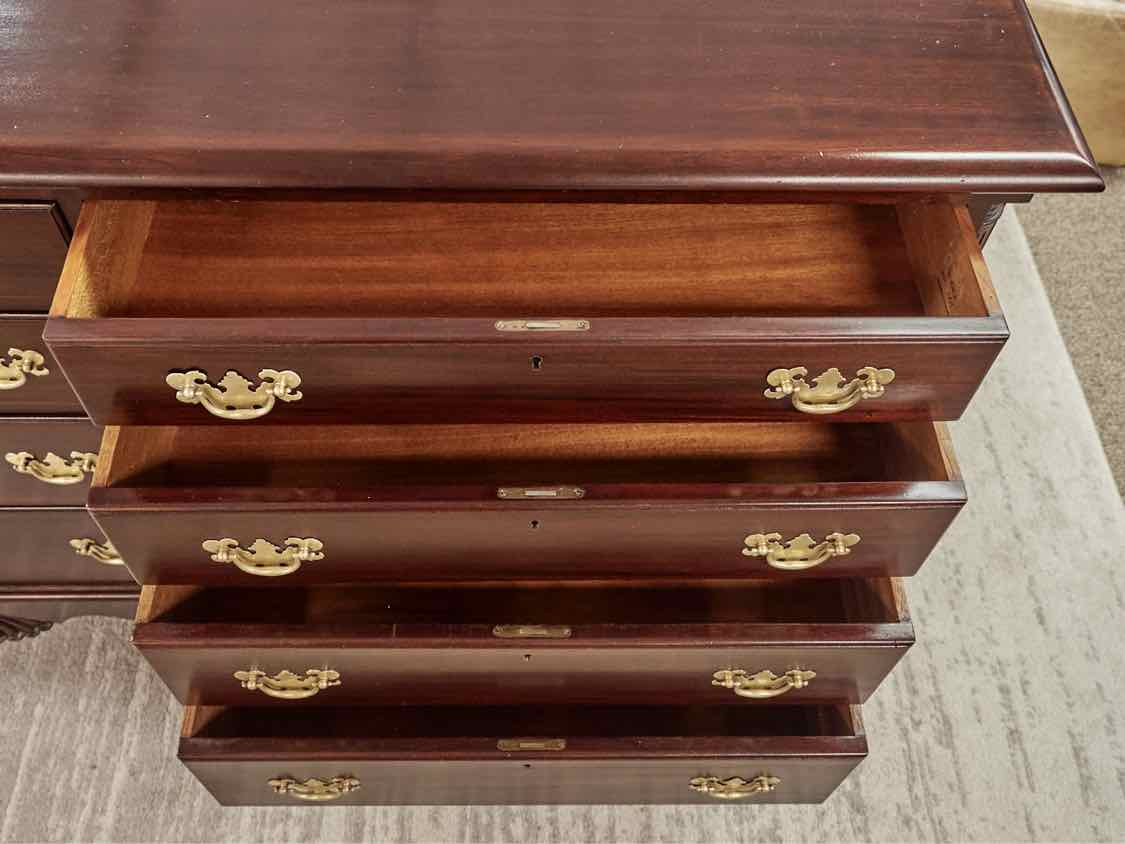 Traditional Mahogany Eight Drawer Dresser