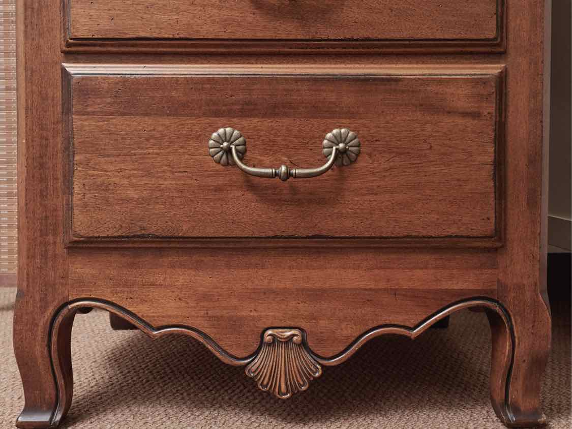 Ethan Allen French Country 7 Drawer Lingerie  Chest