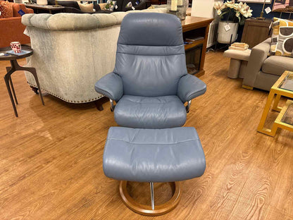 Ekornes Stressless 'Sunrise' Recliner & Ottoman