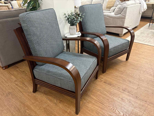 Ethan Allen Pair of 'Jamaica' Chairs