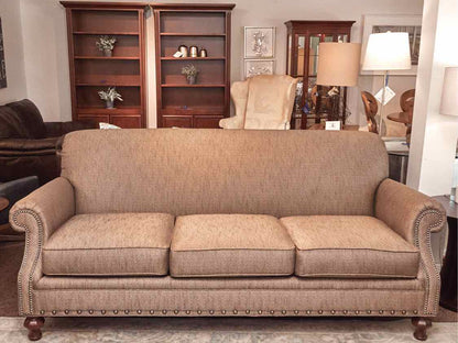 Thomasville 3 Cushion Tweed Blend Upholstered Includes 4 Toss Pillows  Sofa