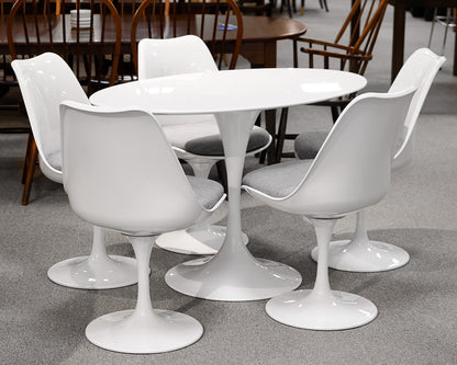 MCM 48" Oval Dining Table With Five Chairs