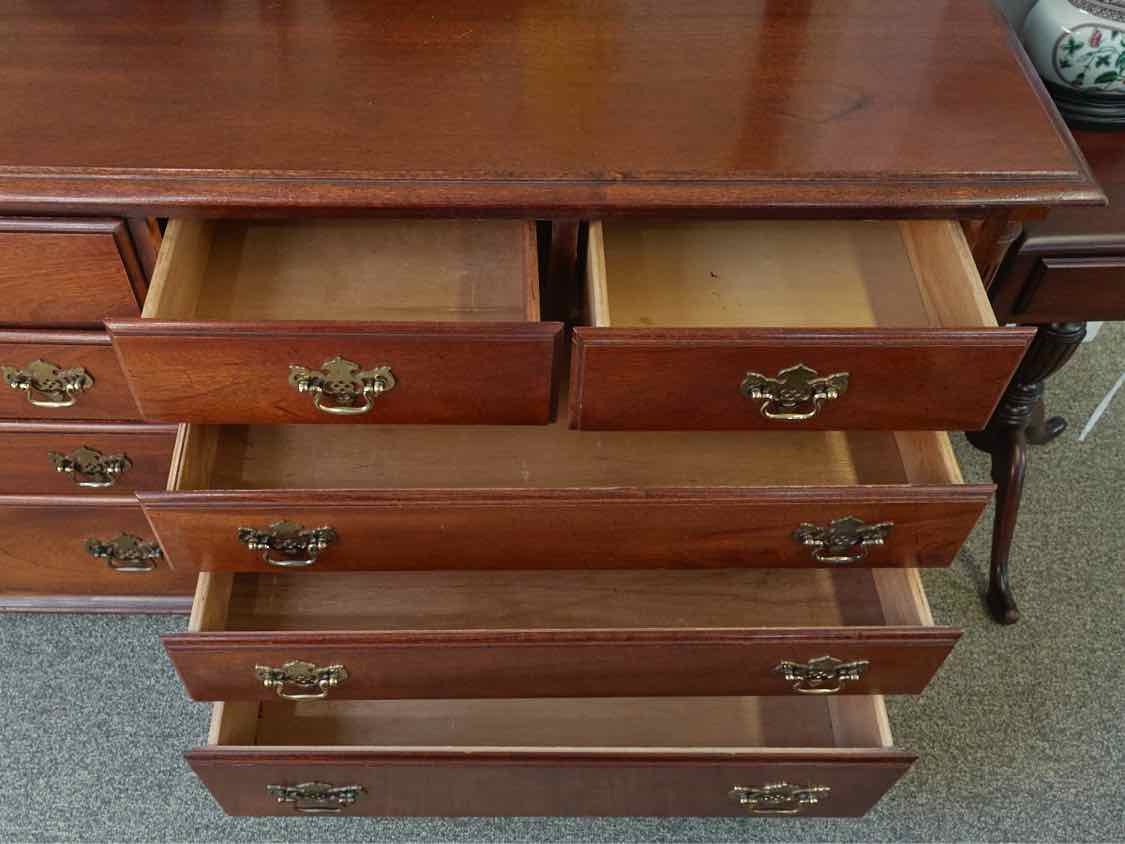 American Drew Mahogany 10 Drawer Triple  Dresser