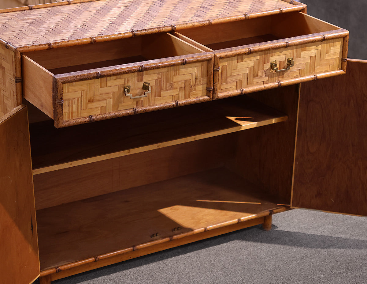 Servers & Sideboards