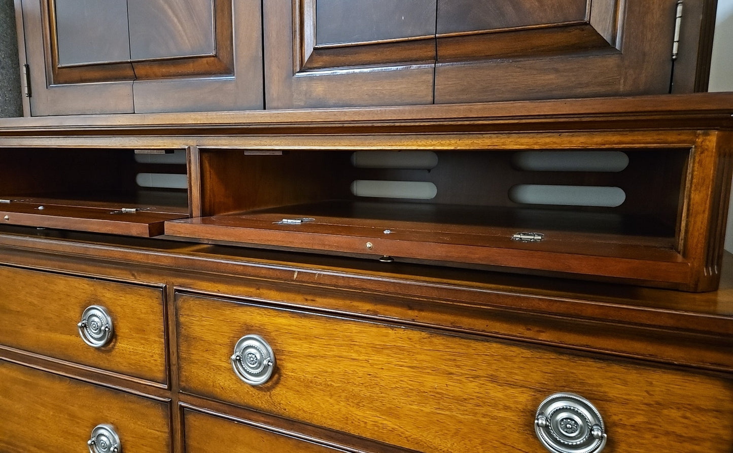 Ethan Allen Newport 'Kent' Dresser Television Cabinet