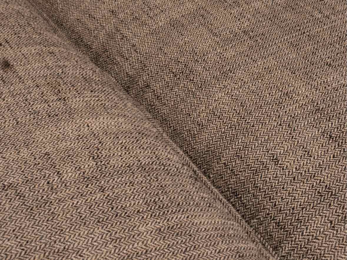 La-Z-Boy Black & White Tweed 2 Cushion  Full Sleeper