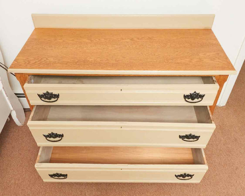 Oak Top Chest with 3 Drawers in Sand Dollar Beige Finish