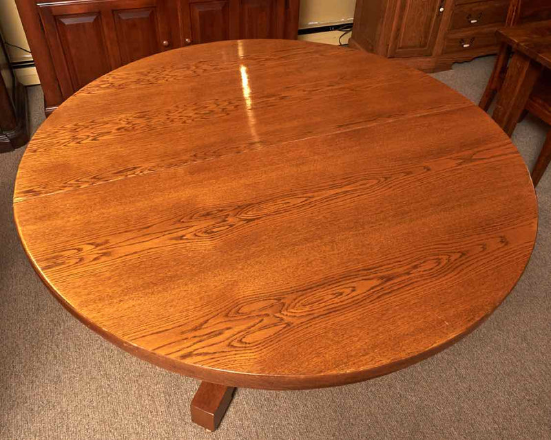 Oak Round Pedestal Dining Table with1 Leaf