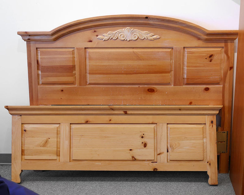 Broyhill Pine Queen Bed with Arched  Headboard