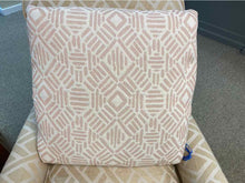 Accent Pillow: Caderina Blush