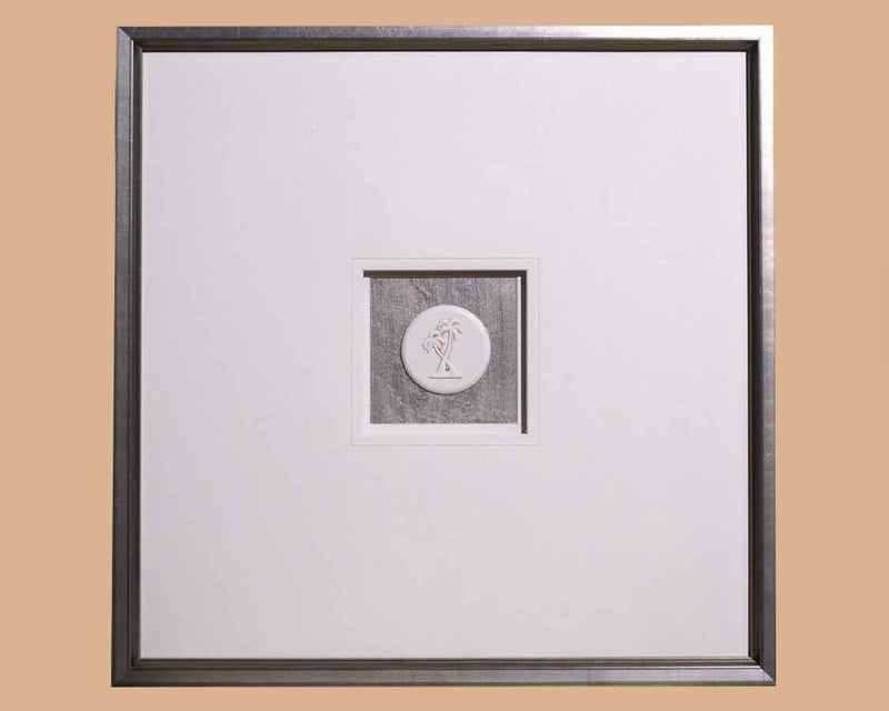 Palm Tee Intaglio Double Ivory Matt In Black Frame