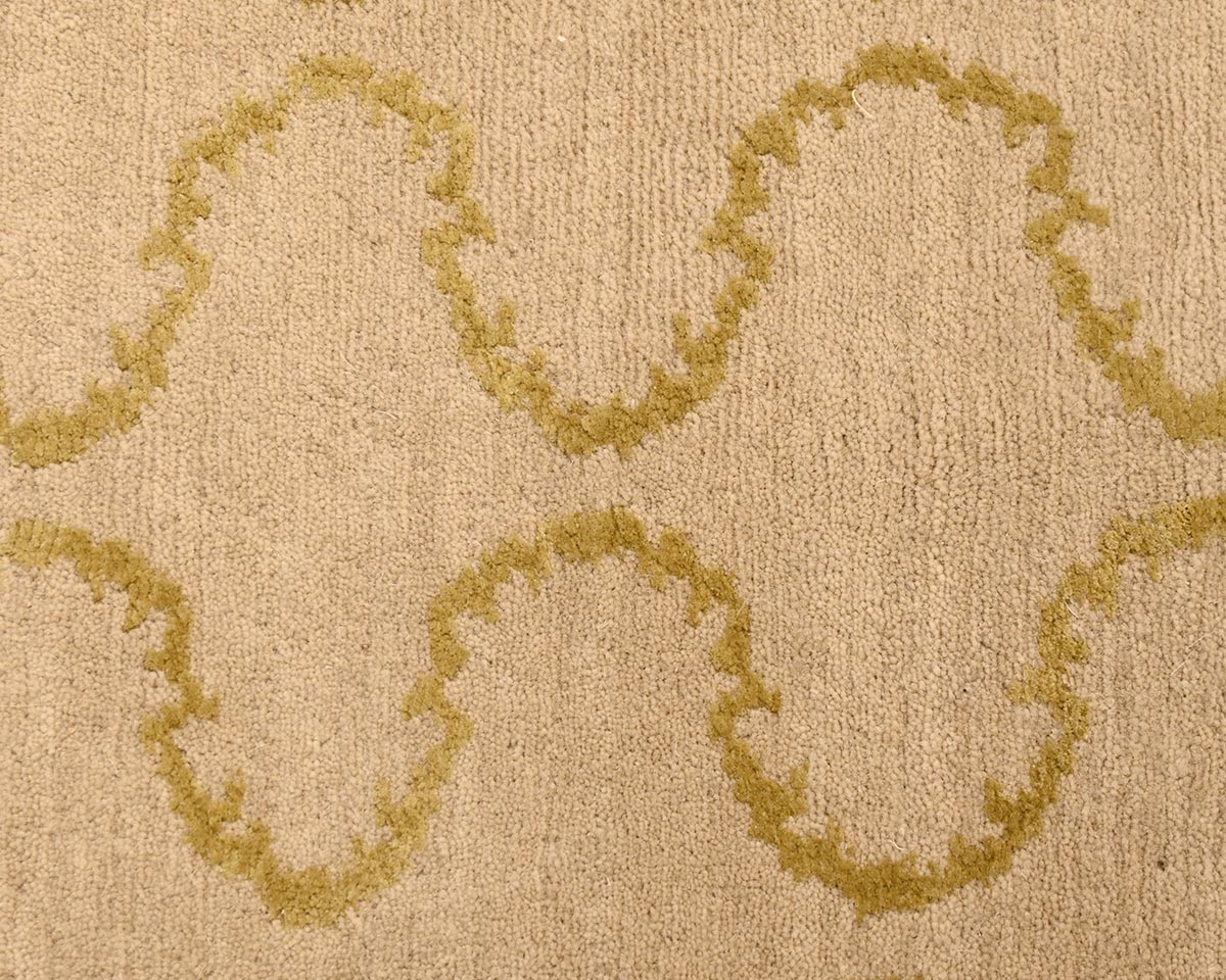Wilson Home 'Wave' Tibetan Wool Area Rug